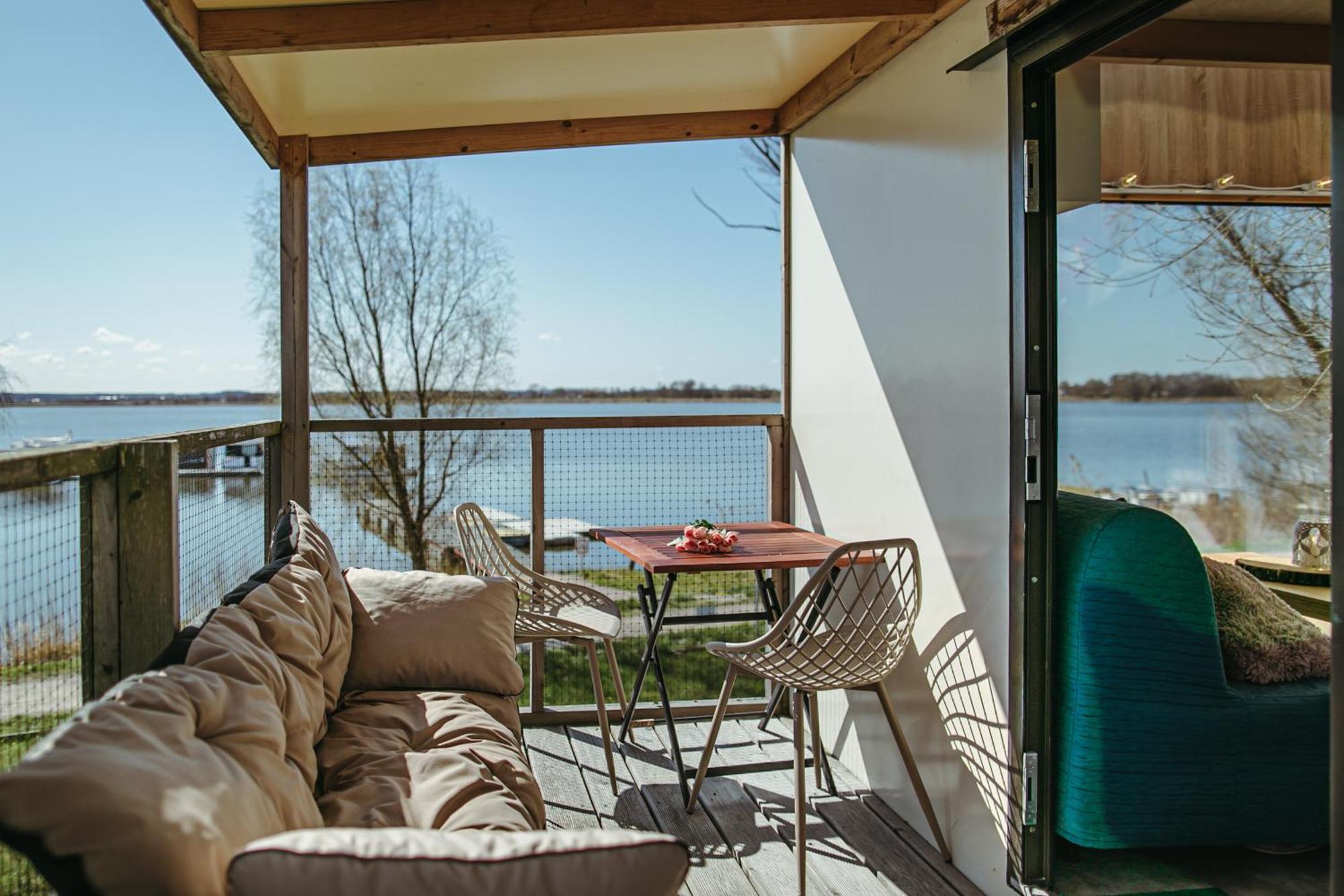 Herbals - Tree&Lake Houses With Bath, Sauna, Bikes, Motorboat Mielno  Habitación foto